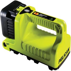 FLASHLIGHT RECH LED 588L